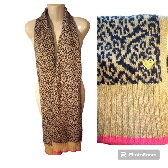 Juicy Couture Accessories - Juicy couture modal and wool rectangles scarf